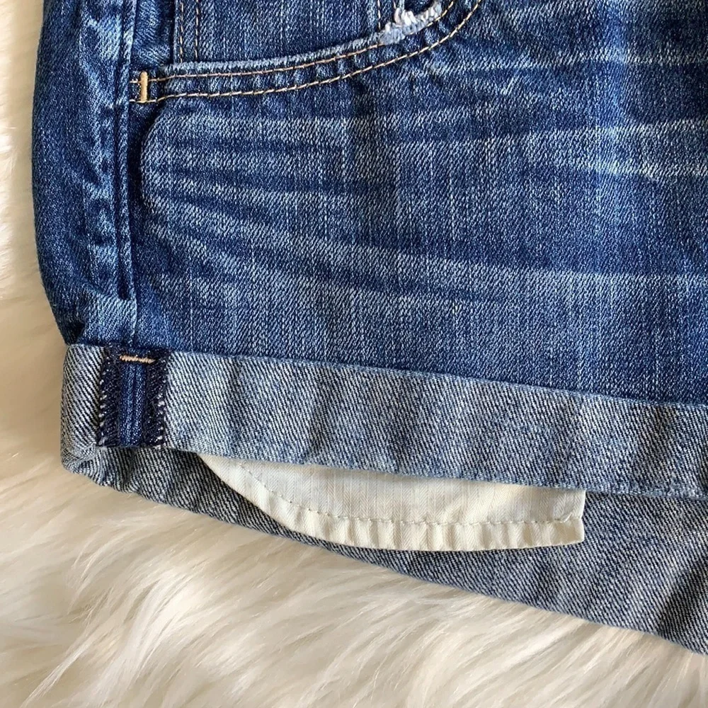 abercrombie & fitch • cuffed cutoff denim shorts - Picture 7 of 11